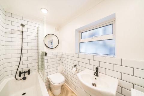 37 Bickersteth Road, London, SW17 9SE