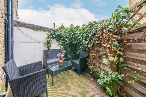 37 Bickersteth Road, London, SW17 9SE