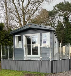 2 bedroom lodge for sale, Wilberfoss, Yorkshire, YO41