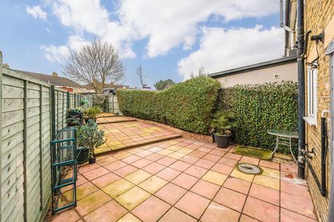 2 bedroom semi-detached house for sale, Morris Road, Isleworth TW7