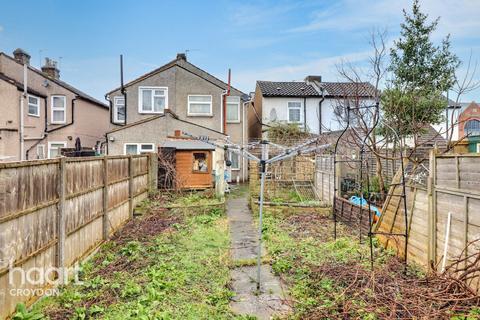 3 bedroom semi-detached house for sale, Wortley Road, Croydon