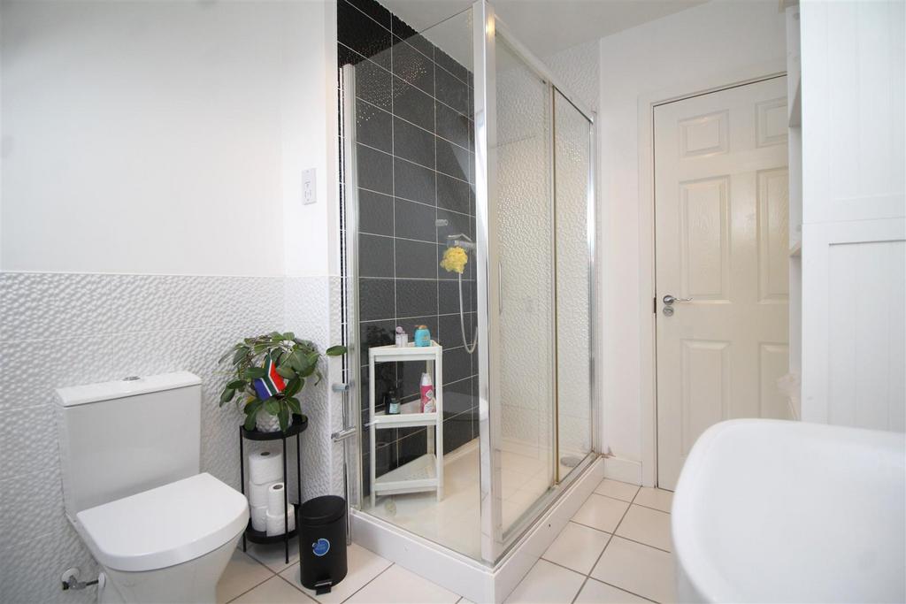Ensuite 1 .JPG