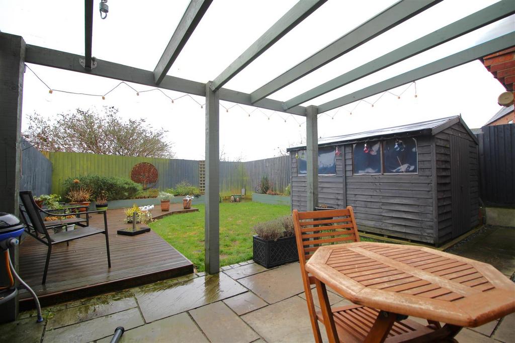 Garden 1 .JPG