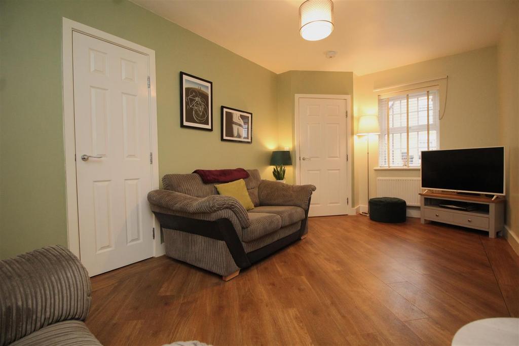 Living room 1 .JPG