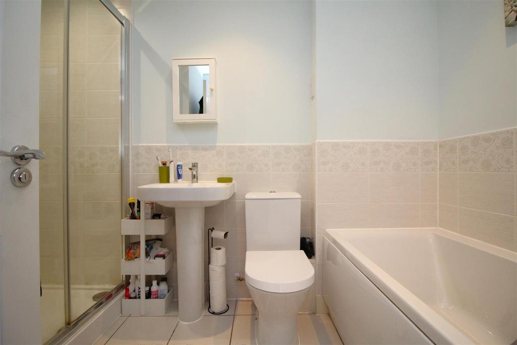 Bathroom .JPG