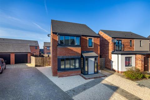 4 bedroom detached house for sale, Collier Gardens, Havannah Park, NE13