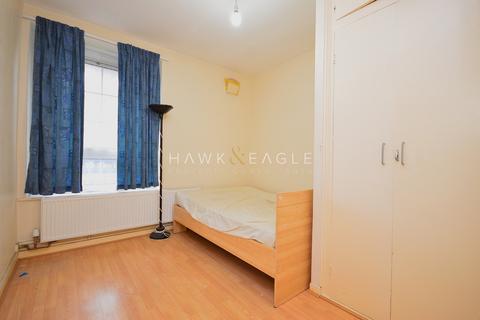 2 bedroom flat to rent, Gill Street, London, Greater London. E14