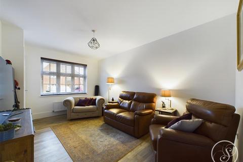 3 bedroom terraced house for sale, Barrington Way, Leeds