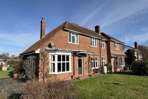 4 bedroom detached house for sale, Grundisburgh Road, Woodbridge, IP12