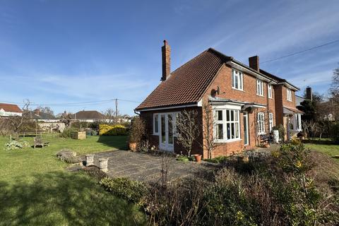 4 bedroom detached house for sale, Grundisburgh Road, Woodbridge, IP12