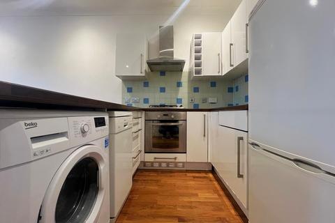 1 bedroom flat to rent, 6 Hastings Court, 79 Norman Road, Wimbledon