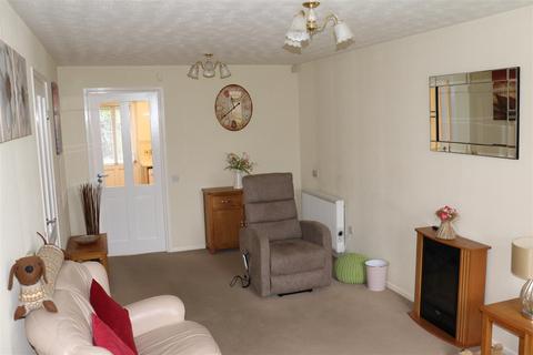 2 bedroom bungalow for sale, Twyford Close, Aldridge