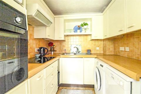 1 bedroom apartment for sale, Lakeside Pines, Barrs Avenue, New Milton, Hampshire, BH25