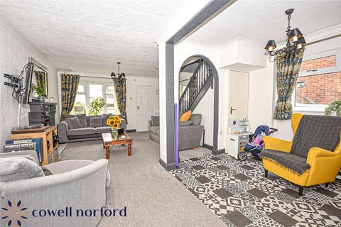 3 bedroom semi-detached house to rent, St. Gabriels Close, Rochdale OL11