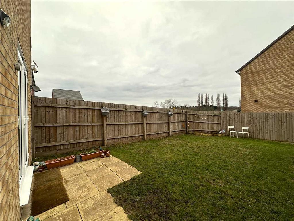 Detached garage: