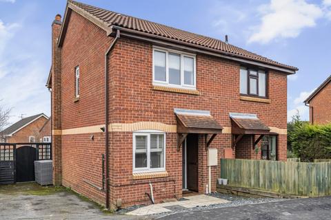 32 Applewood Drive, Gonerby Hill Foot, Grantham, NG31 8QN