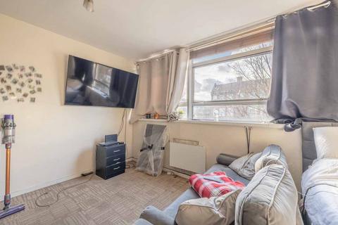 Studio for sale, High Street, West Drayton UB7