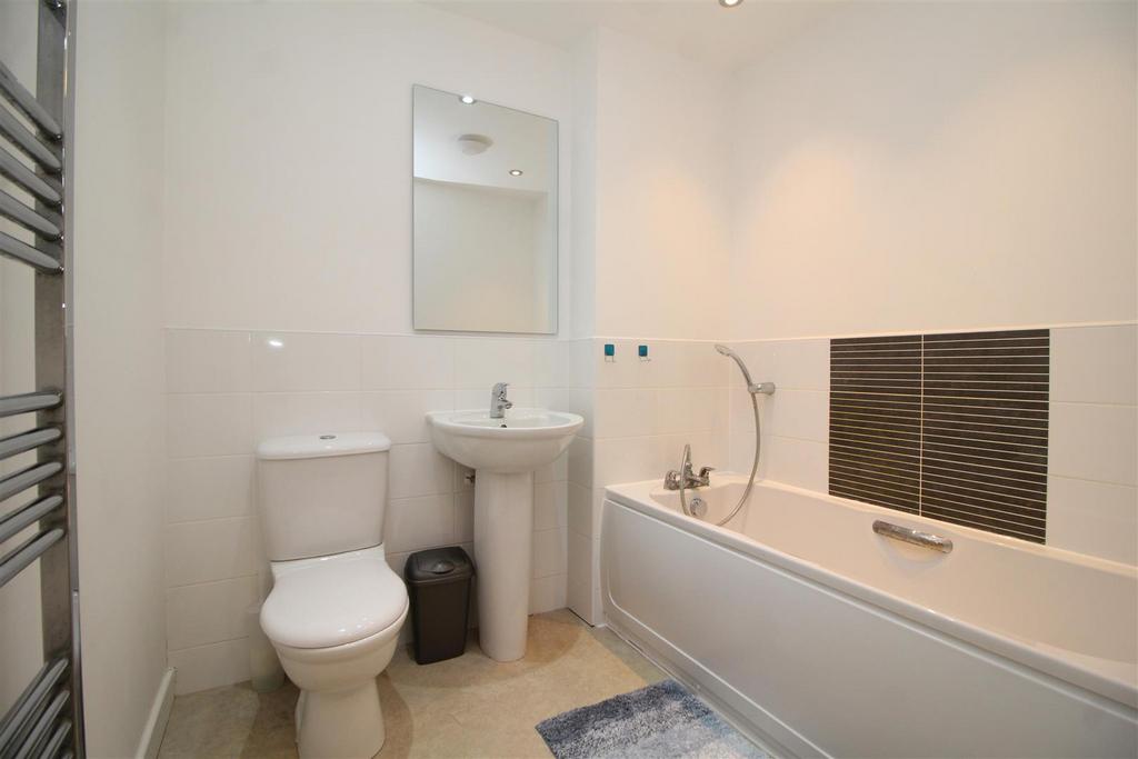 Bathroom.JPG