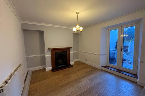 3 bedroom terraced house to rent, Wellington Street, Cornwall PL11