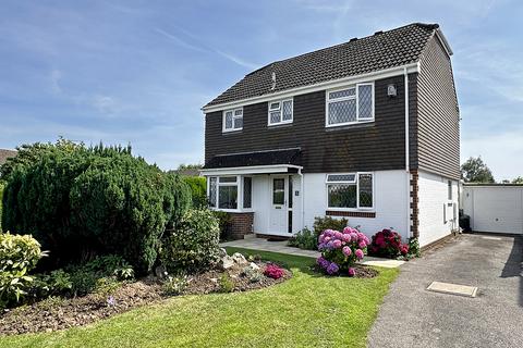 3 bedroom detached house for sale, Leecroft, Aldwick Felds, Bognor Regis, West Sussex PO21