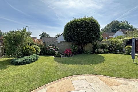 3 bedroom detached house for sale, Leecroft, Aldwick Felds, Bognor Regis, West Sussex PO21