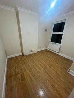 2 bedroom apartment to rent, Albert Road, London E10