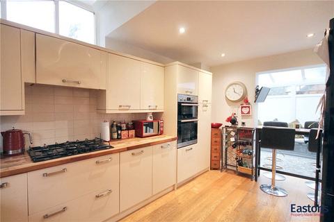 3 bedroom end of terrace house for sale, Chapel Road, Surrey KT20