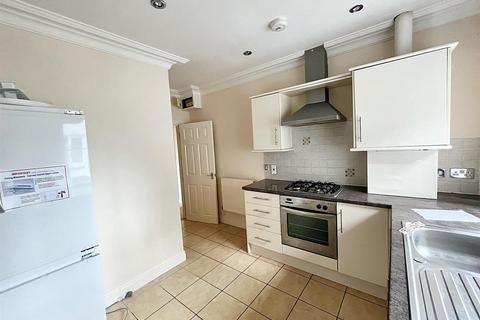 2 bedroom flat for sale, Clevedon House, Newport