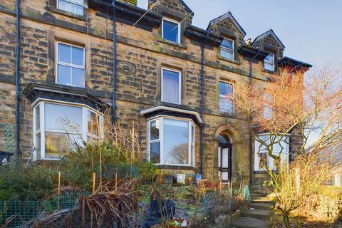 3 bedroom terraced house for sale, Queens Road, Buxton