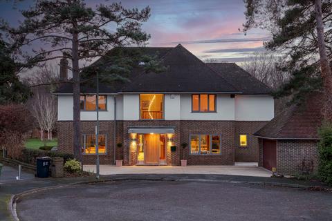 5 bedroom detached house for sale, Barnfield Wood Close, Beckenham BR3