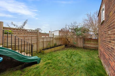 4 bedroom semi-detached house for sale, Eylewood Road, London SE27