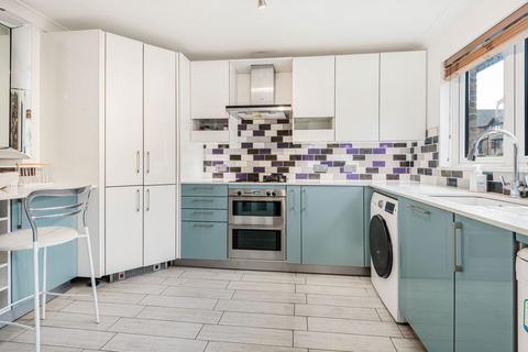 5 bedroom terraced house for sale, Oakham Drive, Bromley BR2