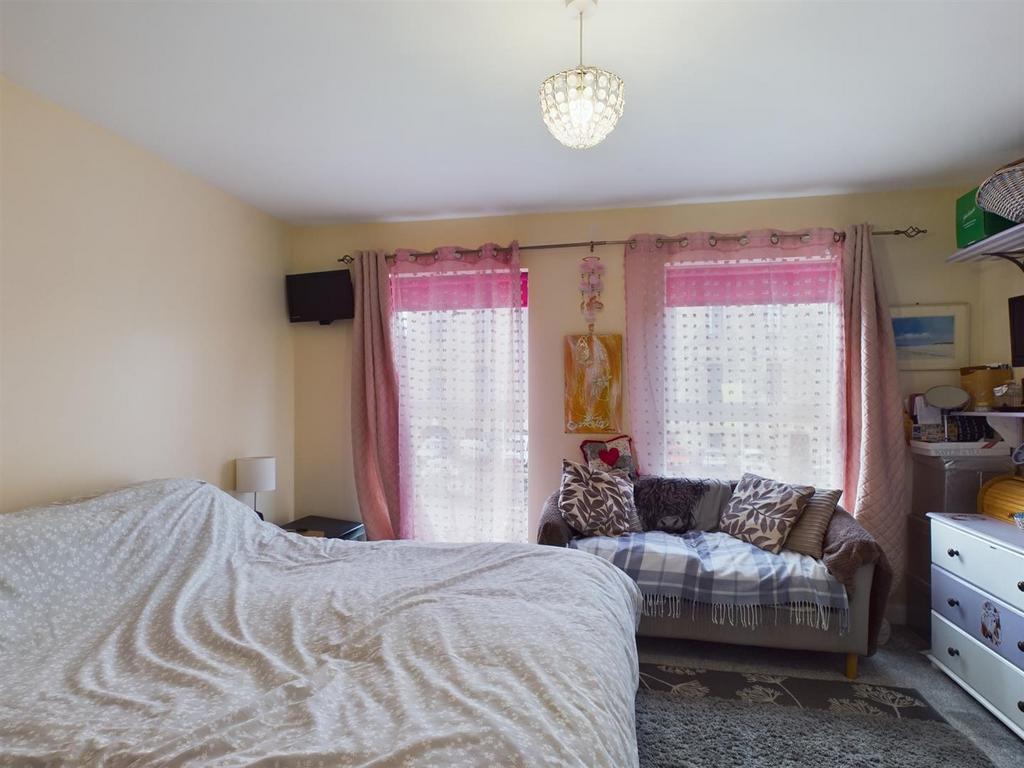 CAM02295 G0-PR0156-STILL023.jpg