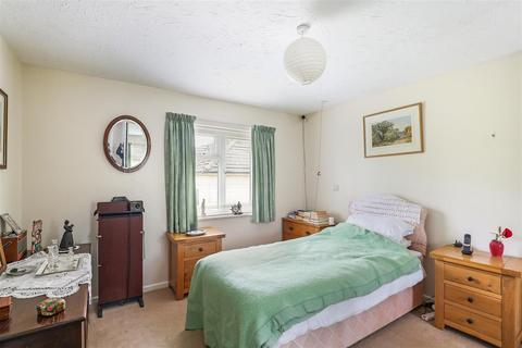 2 bedroom retirement property for sale, Cambridge Way, Minchinhampton, Stroud