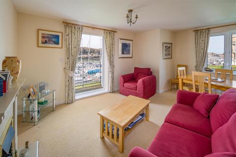 2 bedroom flat for sale, East Cowes, Isle of Wight