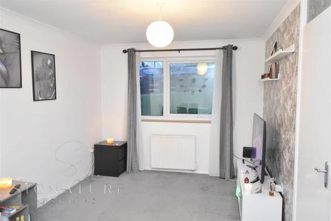 1 bedroom flat for sale, Valley Green, Hemel Hempstead