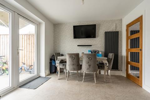 37 Gathorne Crescent, Yate, Bristol, BS37 5EN