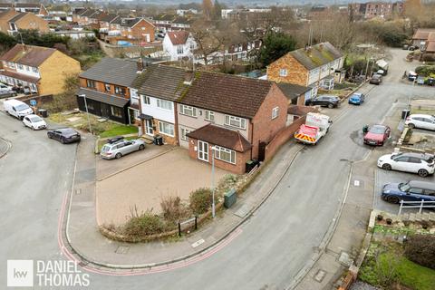 4 bedroom end of terrace house for sale, Stonyshotts, Waltham Abbey, Essex