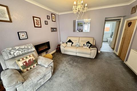 2 bedroom semi-detached house for sale, Rawlings Road, Llandybie, Ammanford