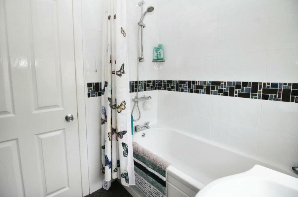 Bathroom1.png