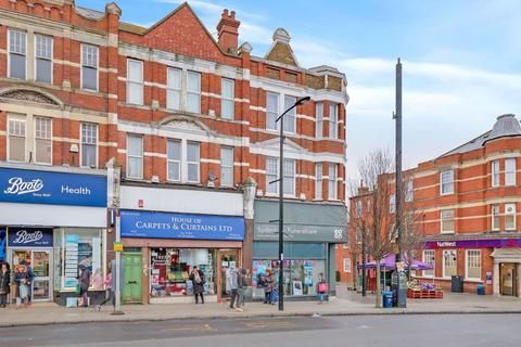 3 bedroom flat for sale, Sydenham Road, London