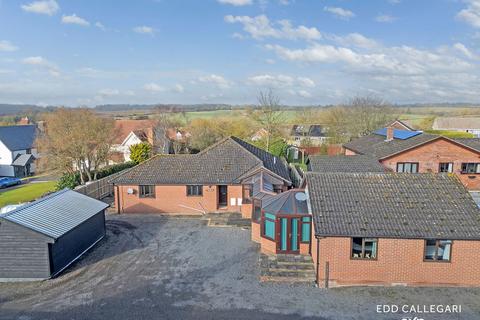 4 bedroom detached bungalow for sale, The Causeway, Ipswich IP7