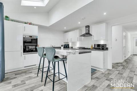 45 Waterfield Close, Peterborough, PE3 6AS