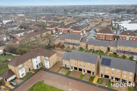 45 Waterfield Close, Peterborough, PE3 6AS