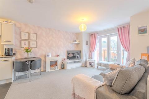 2 bedroom apartment for sale, Fussell Way, Wollaston, Stourbridge