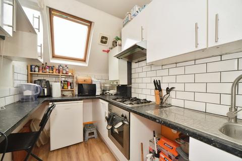 1 bedroom flat for sale, Stanthorpe Road, London SW16