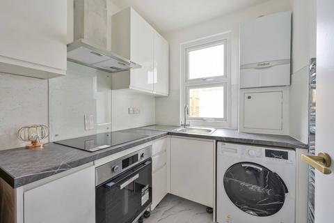 2 bedroom flat to rent, Kingston Road, South Wimbledon, London, SW19