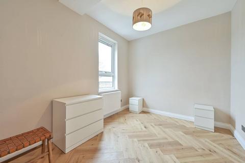 2 bedroom flat to rent, Haydons Road, Merton, London, SW19