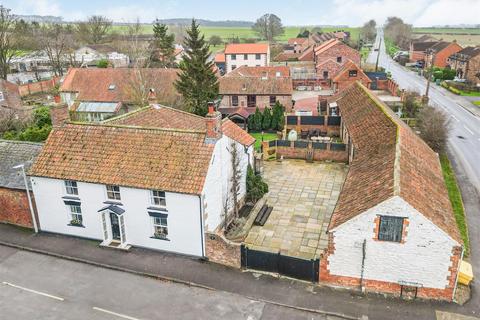 4 bedroom house for sale, Old Pear Tree Farm, Back Street, Wold Newton, Driffield, YO25 3YJ