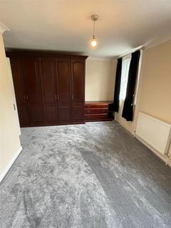 2 bedroom flat to rent, Liverpool Road, London